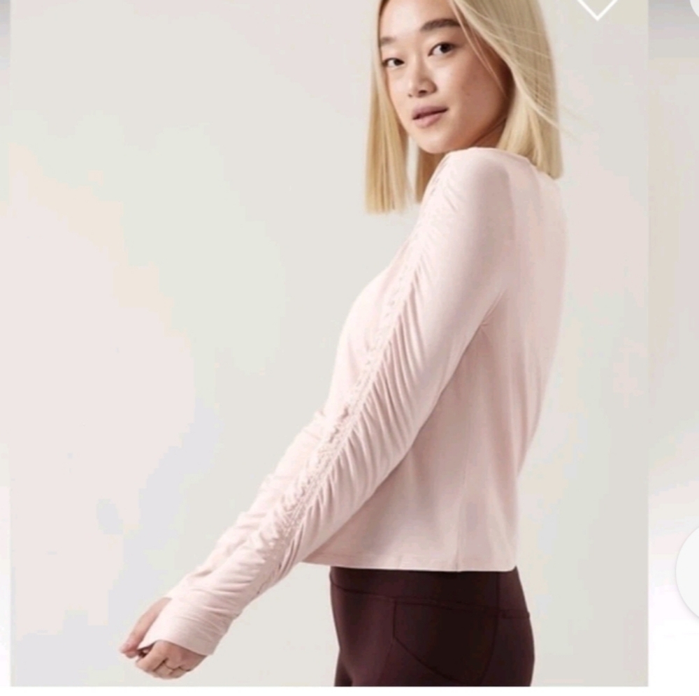 Athleta All Around Ruched Long Sleeve Top in Pink. 🩷 - Picture 2 of 7